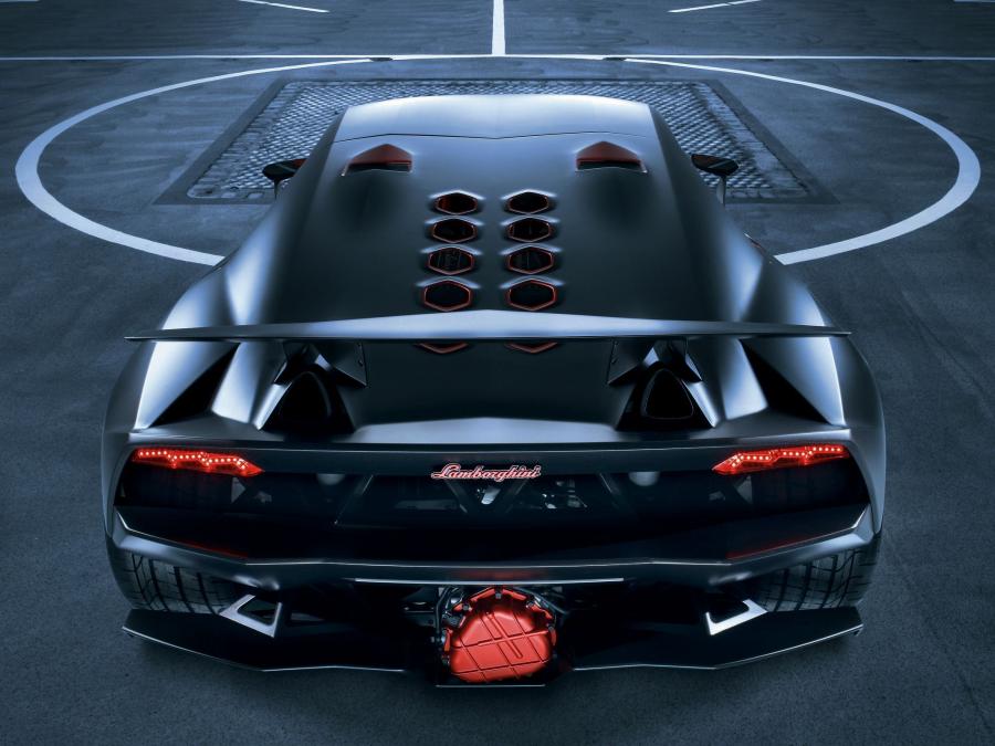  Lamborghini Sesto Elemento 2010 года  (фото 10 из 36)